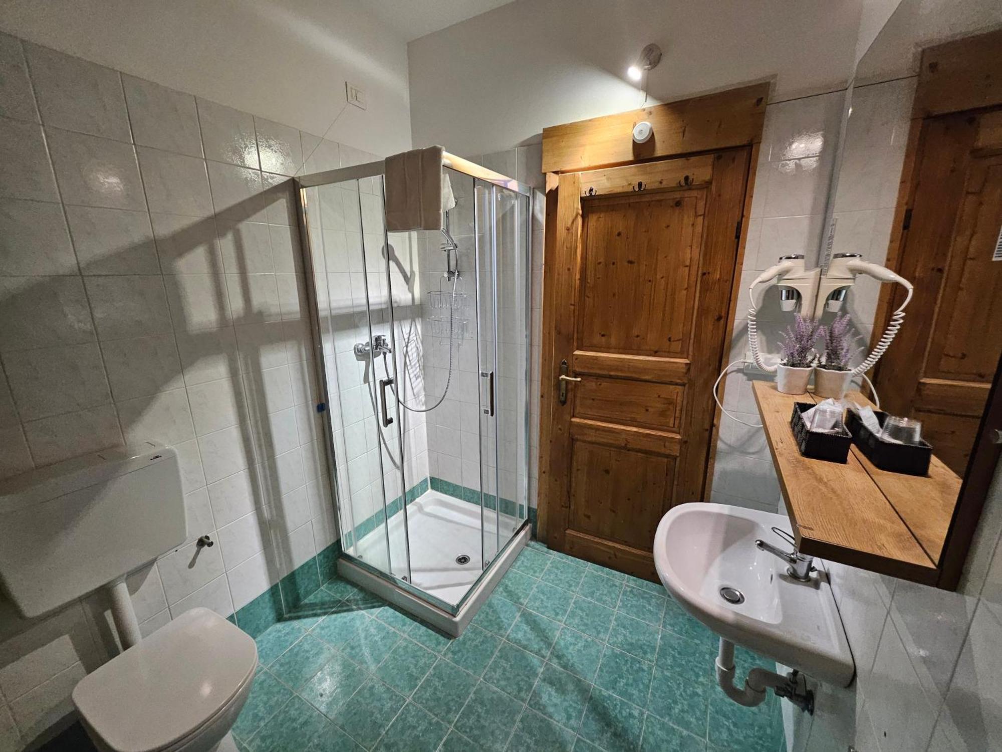 Hotel Tarvisio Four Seasons Exterior foto